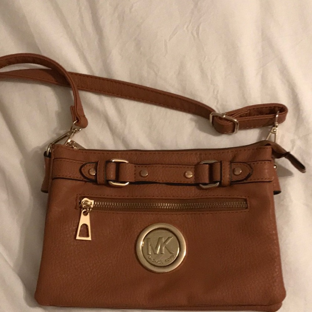 Michael Kors Cross body